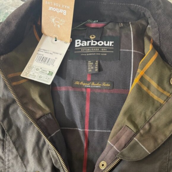 Barbour Fiddich Waxed Cotton Coat in Olive MSRP$495 English Chic - Picture 3 of 11